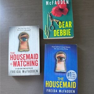 Frieda McFadden book bundle